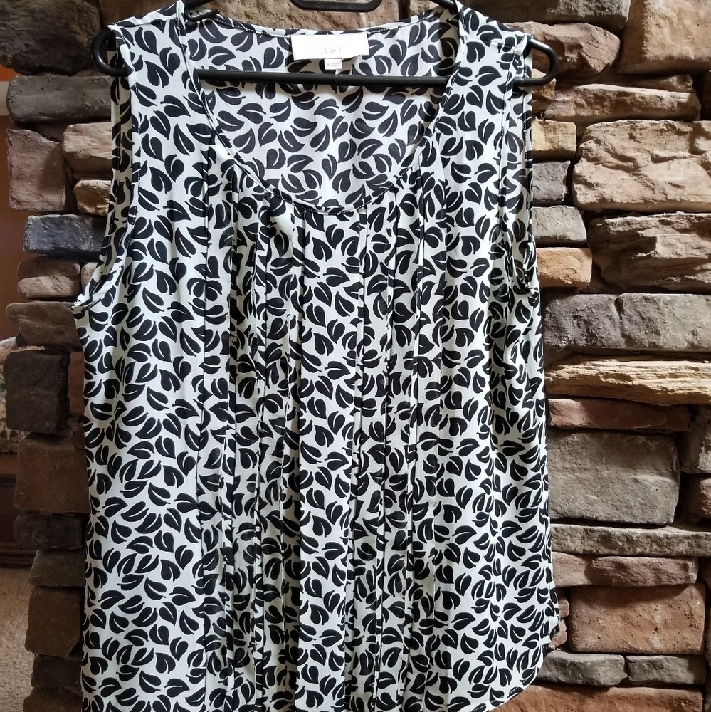 Loft Leaf-Print Shell - image 1